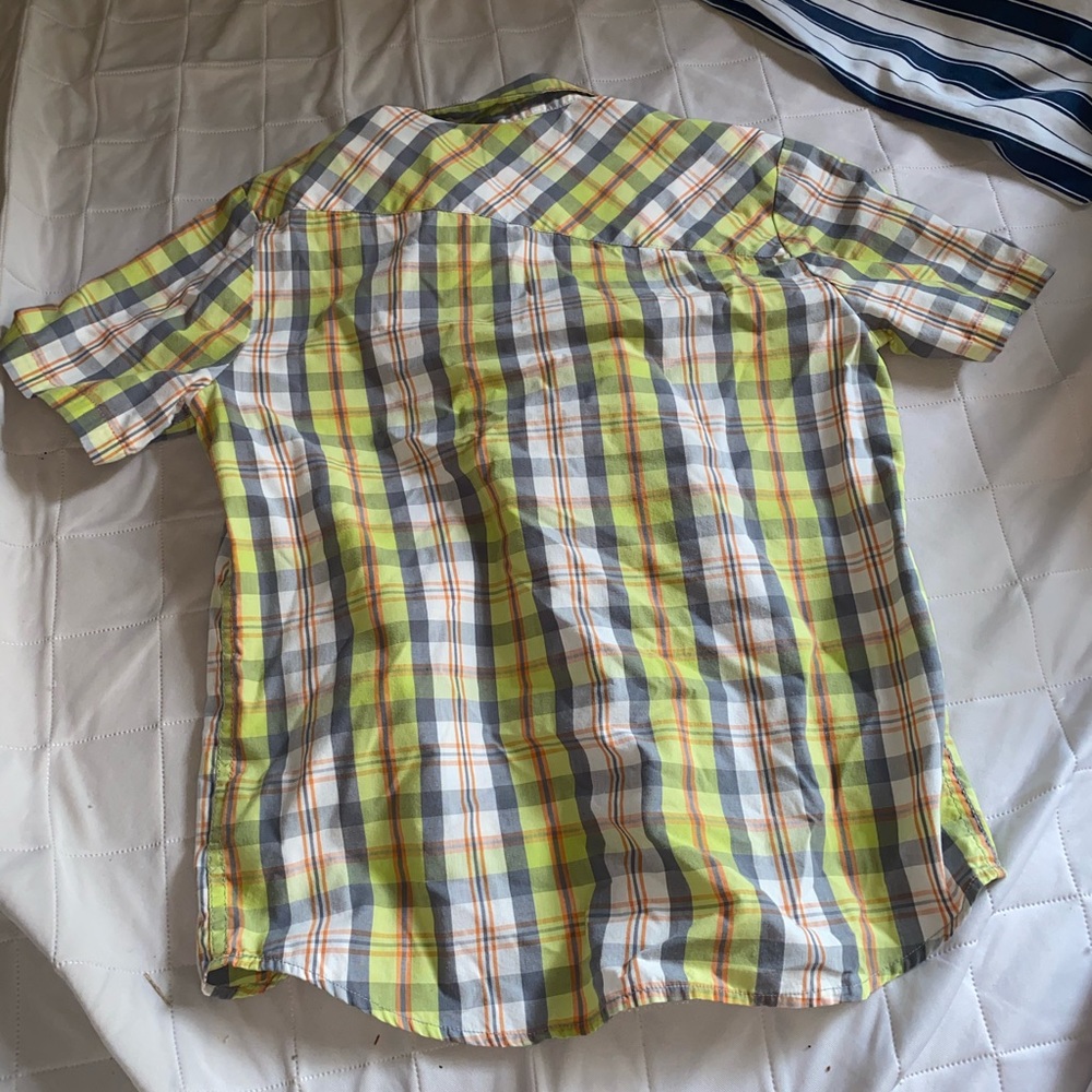Button down shirt - Picture 2 of 3